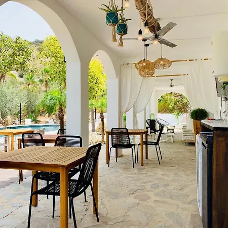 Bed & Breakfast Cortijo Vista 4*